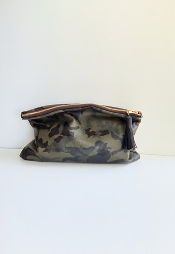 LEATHER CAMO CLUTCH