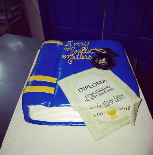 Graduation Book Cake (Model# 01005)