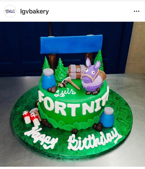 Fortnite Cake