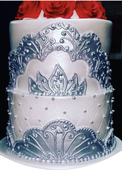 Aisha Perry 2 Tier Cake