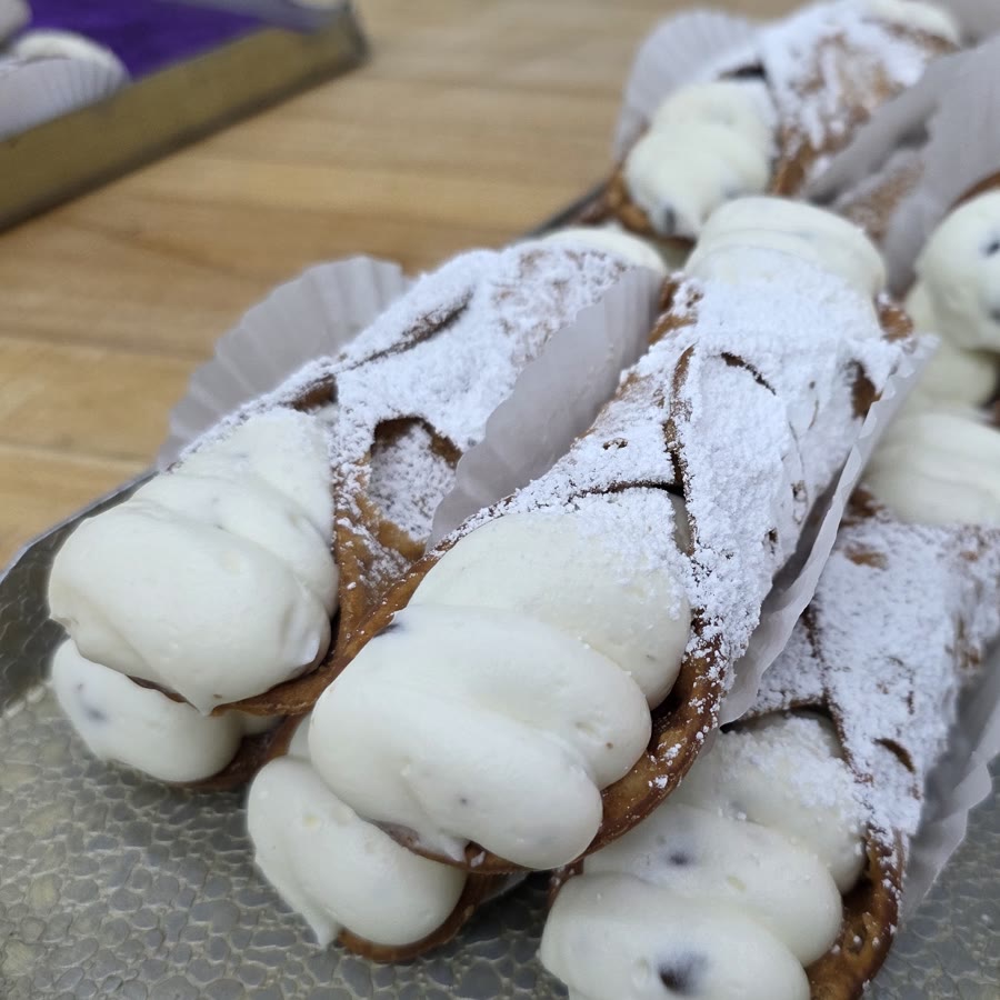 Large cannoli with ricotta cream and chocolate chips