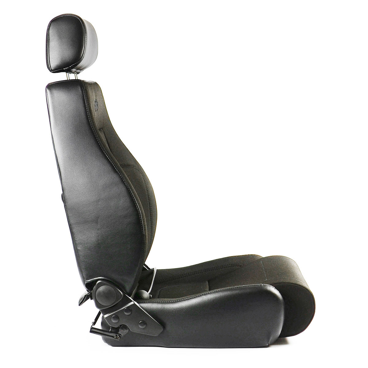 SAAS SSeat Trax 4x4 Black PU  / Black Cloth A.D.R