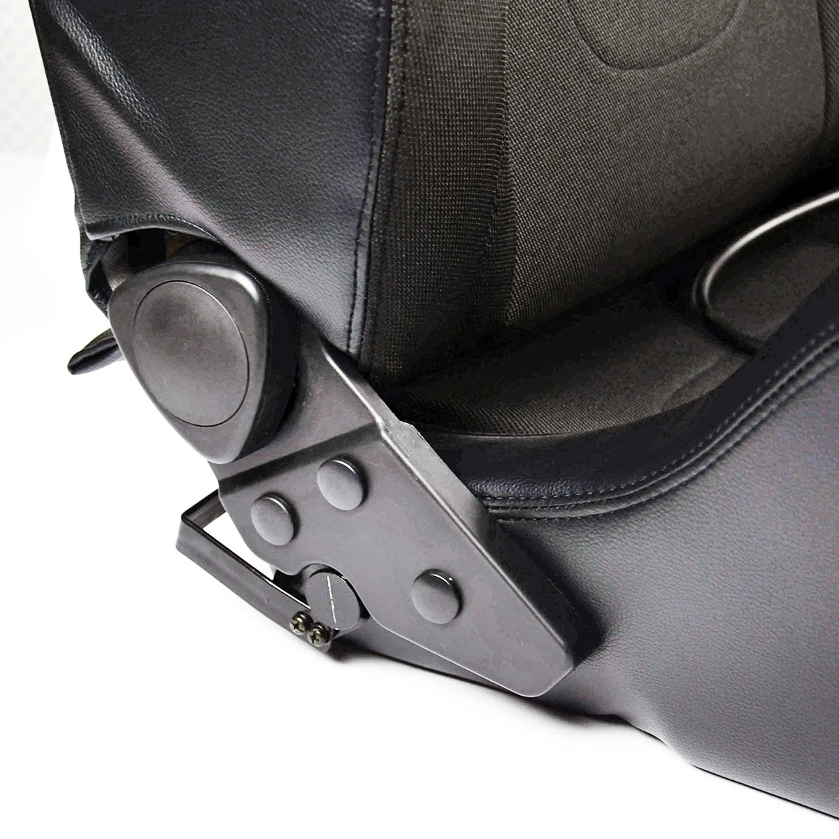 SAAS Seat Sports 4x4 Black PU / Black Cloth A.D.R