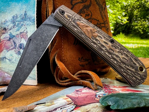 Marshland Trapper Apache *Knapped*(Jigged Tobacco Richlite w/ Roux Paper Micarta Arrowhead Shield/Blackout Blade) Custom Drop
