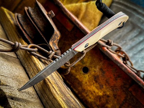 AXIOM MAGNACUT *BONE LINEN W/ RED  LINERS*