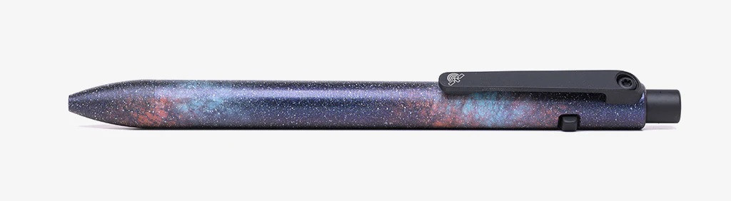Tactile Turn Side Click ink pen - Seasonal Release Deep Space.  Overall length is 5.3" and features titanium construction with a Deep Space themed Cerakote finish.  Model 10-SC2-SEA-SPA.
For Reference only.
