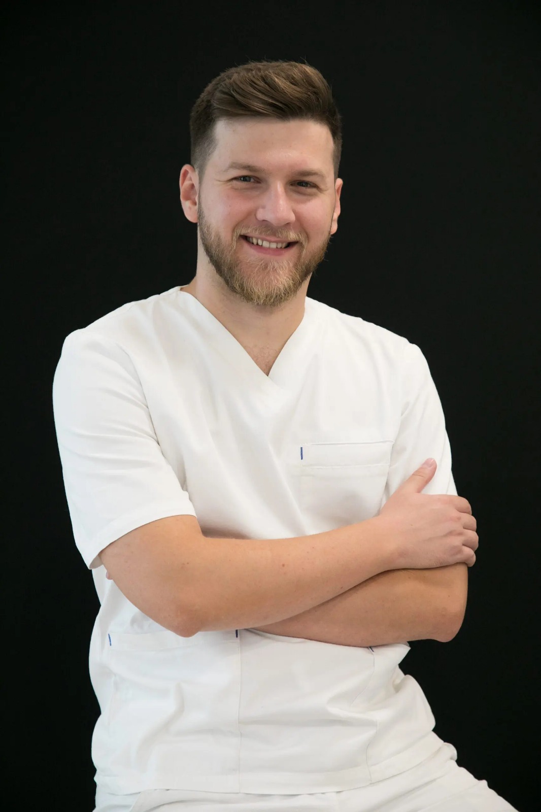 dr. Filip Pezer — portret predavača