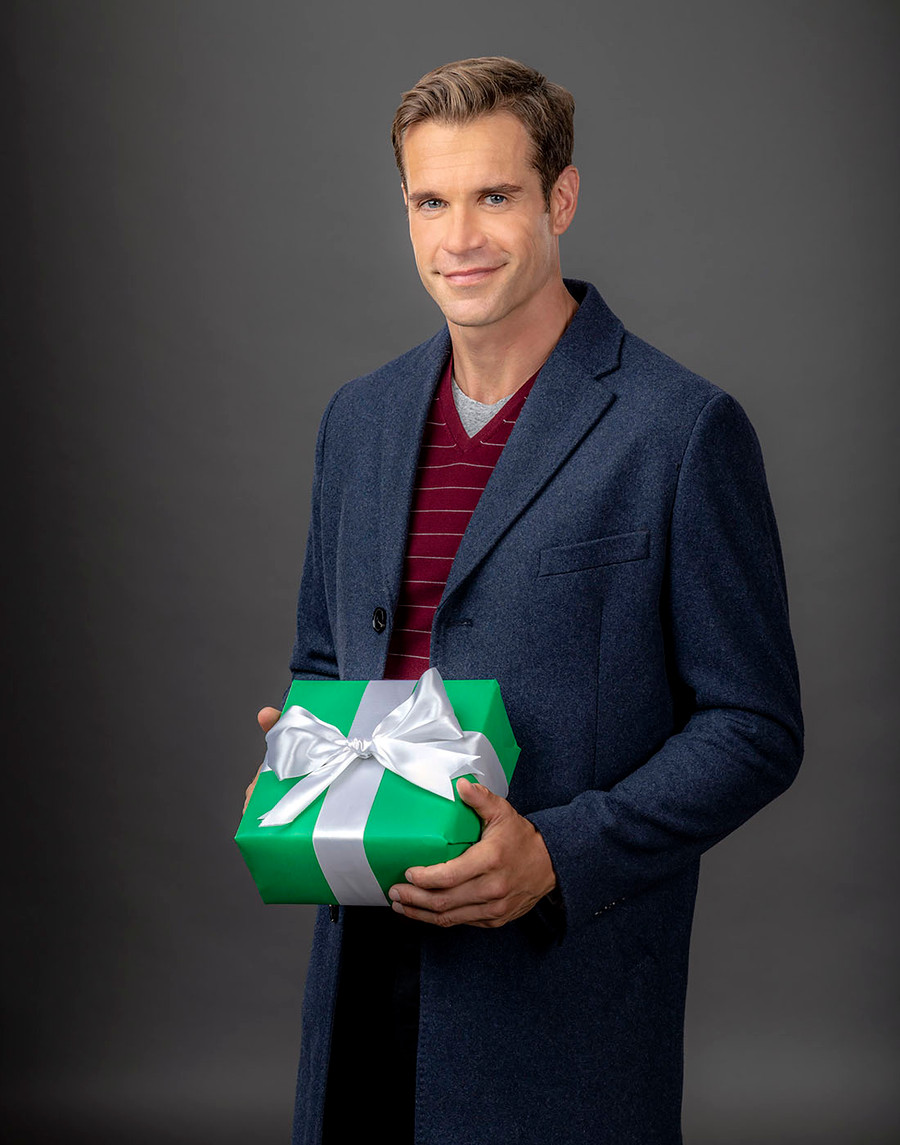 Stephen Huszar Pre-Order Autograph