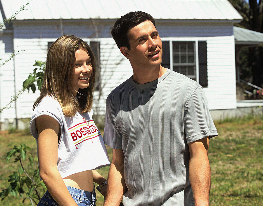 Freddie Prinze Jr. Pre-Order Autograph