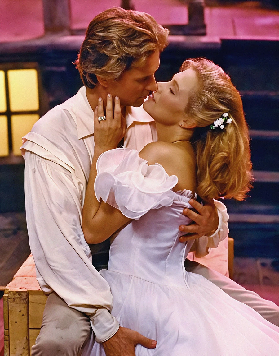 Kathleen Turner Pre-Order Autograph