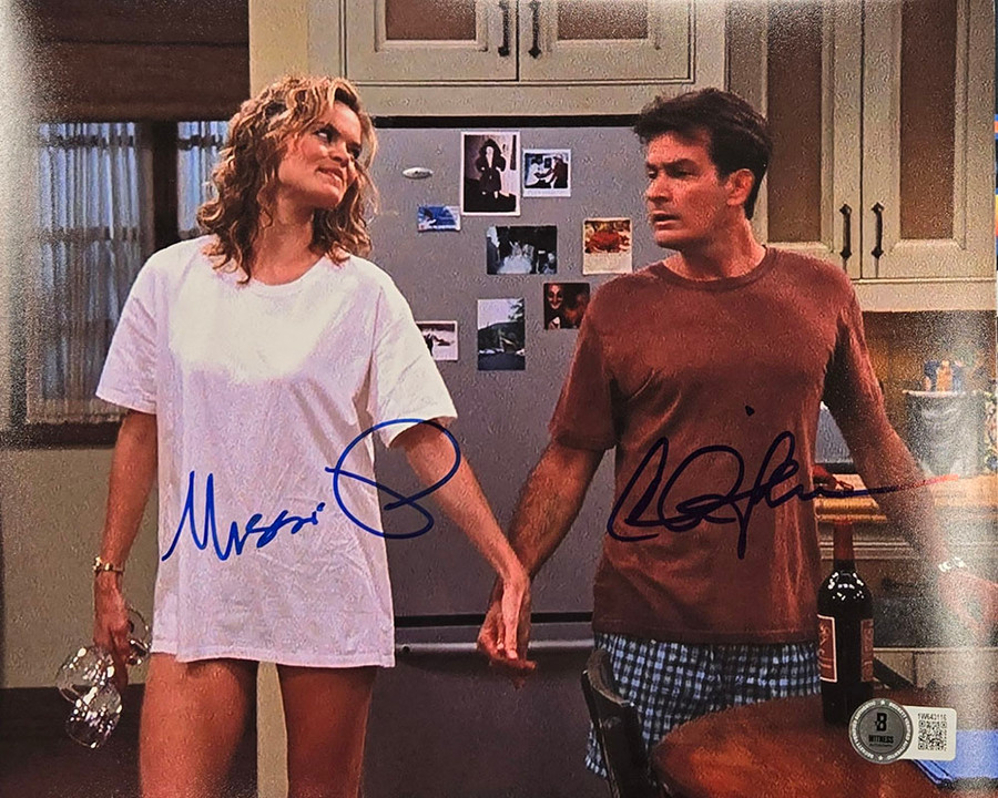 Charlie Sheen & Missi Pyle Autographed Two & a Half Men Photo 6
