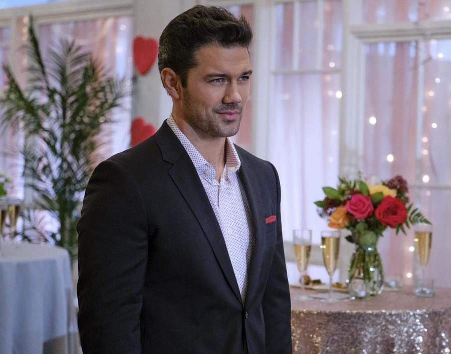 Ryan Paevey Pre-Order Autograph