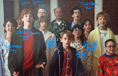 HOME ALONE 2 CAST AUTOGRAPHED 11x17 Photo