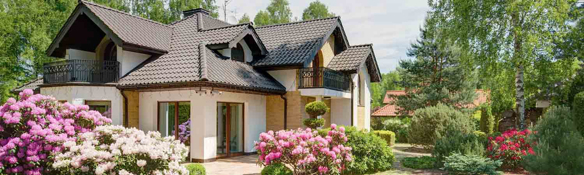 Solar power requirements how many watts to run a house in canada