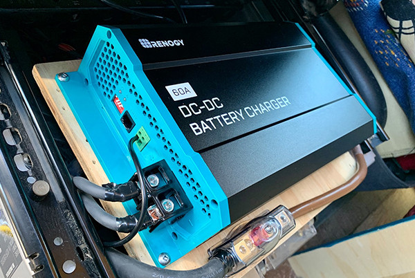 How Does a DC to DC Battery  Charger Work?