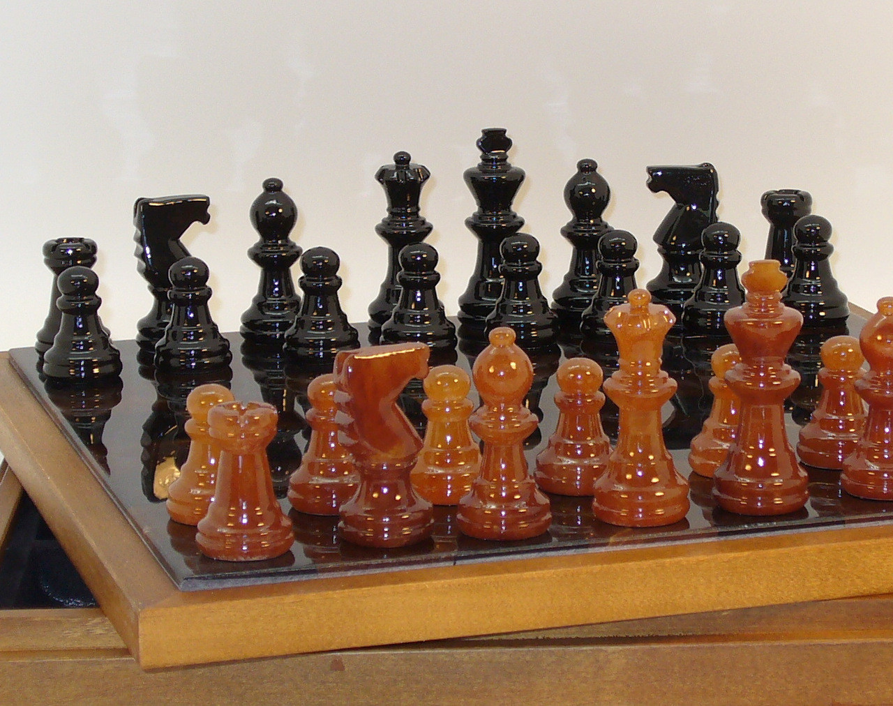 Black & Brown Alabaster Chess Set with Wooden Chest