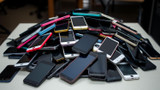 Fixing Screen Problems on Wholesale Phones