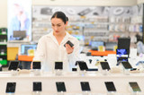 Guidelines for Purchasing Wholesale Phones in Bulk