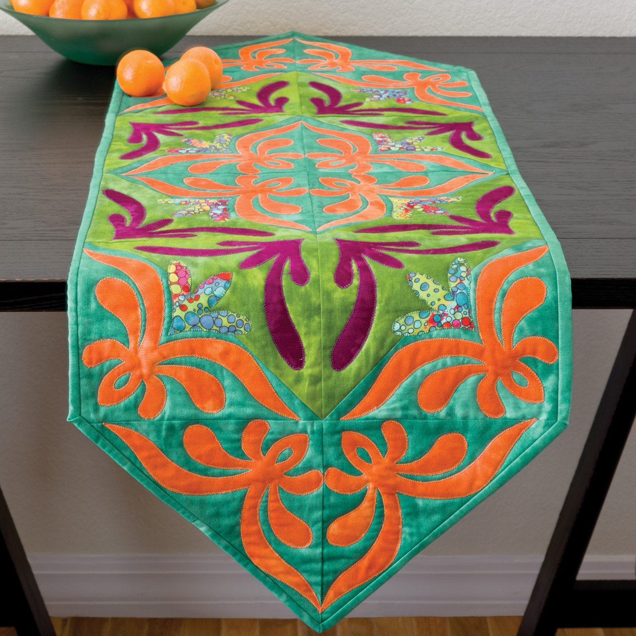 GO! Aloha Arabesque Table Runner Pattern-0