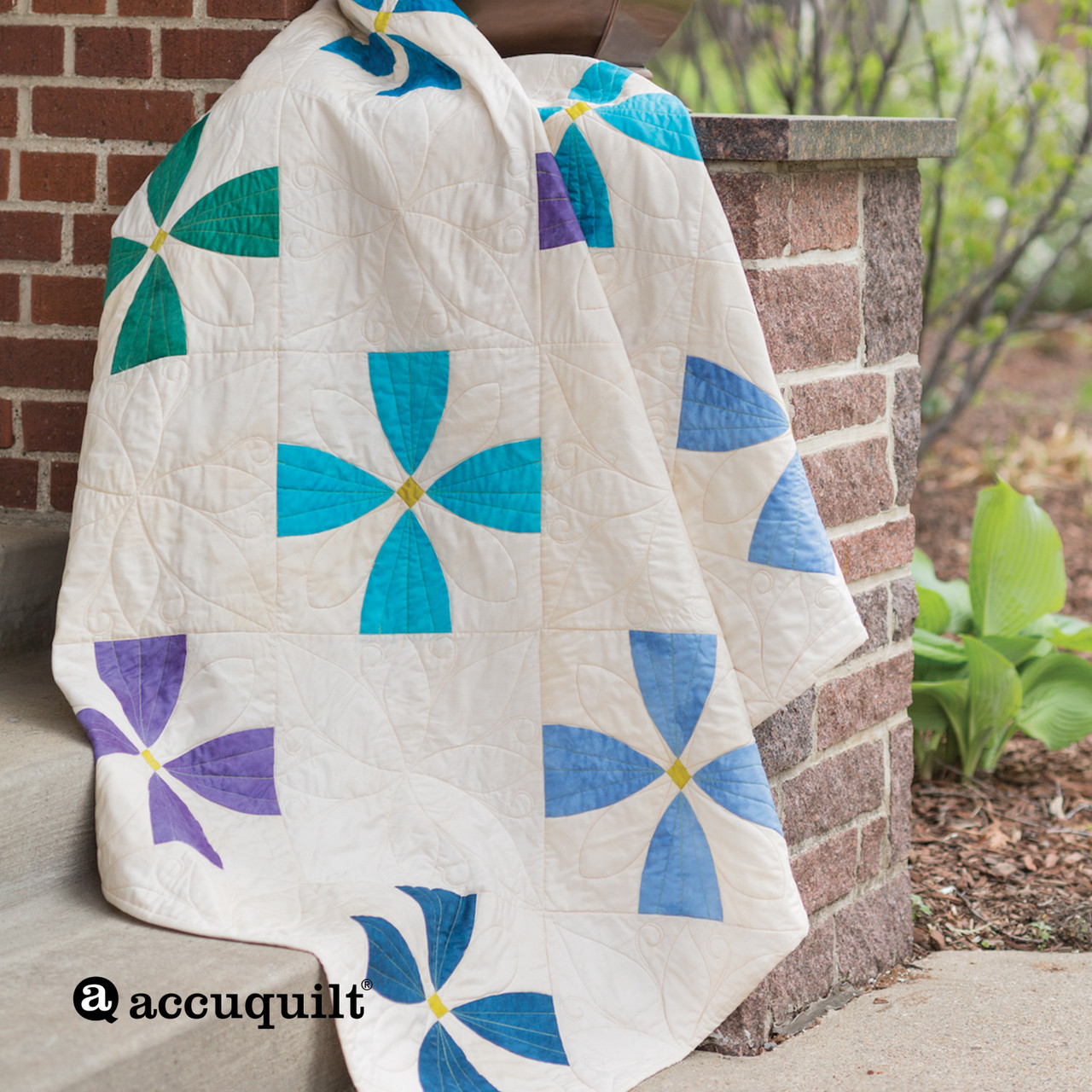 GO! Viola Blooms Quilt Pattern (lifestyle)