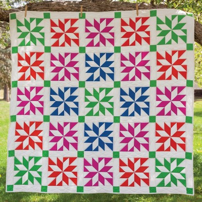 GO! LeMoyne Star Prism Quilt (lifestyle)