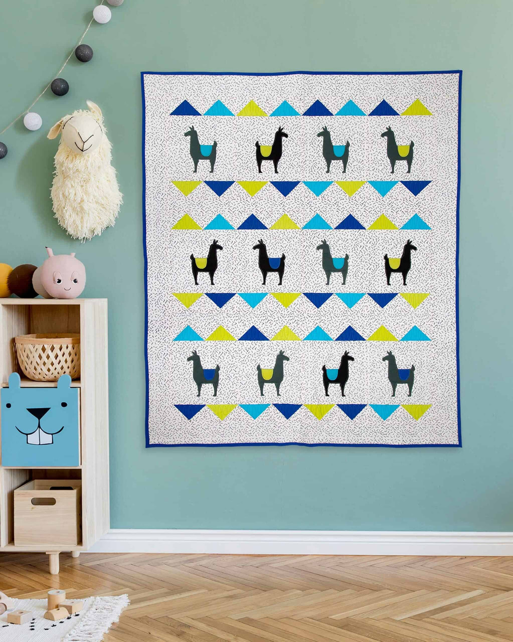 go! llama lane wall hanging pattern