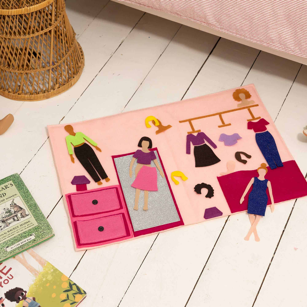 GO! Doll Dress Up Play Folder Pattern
