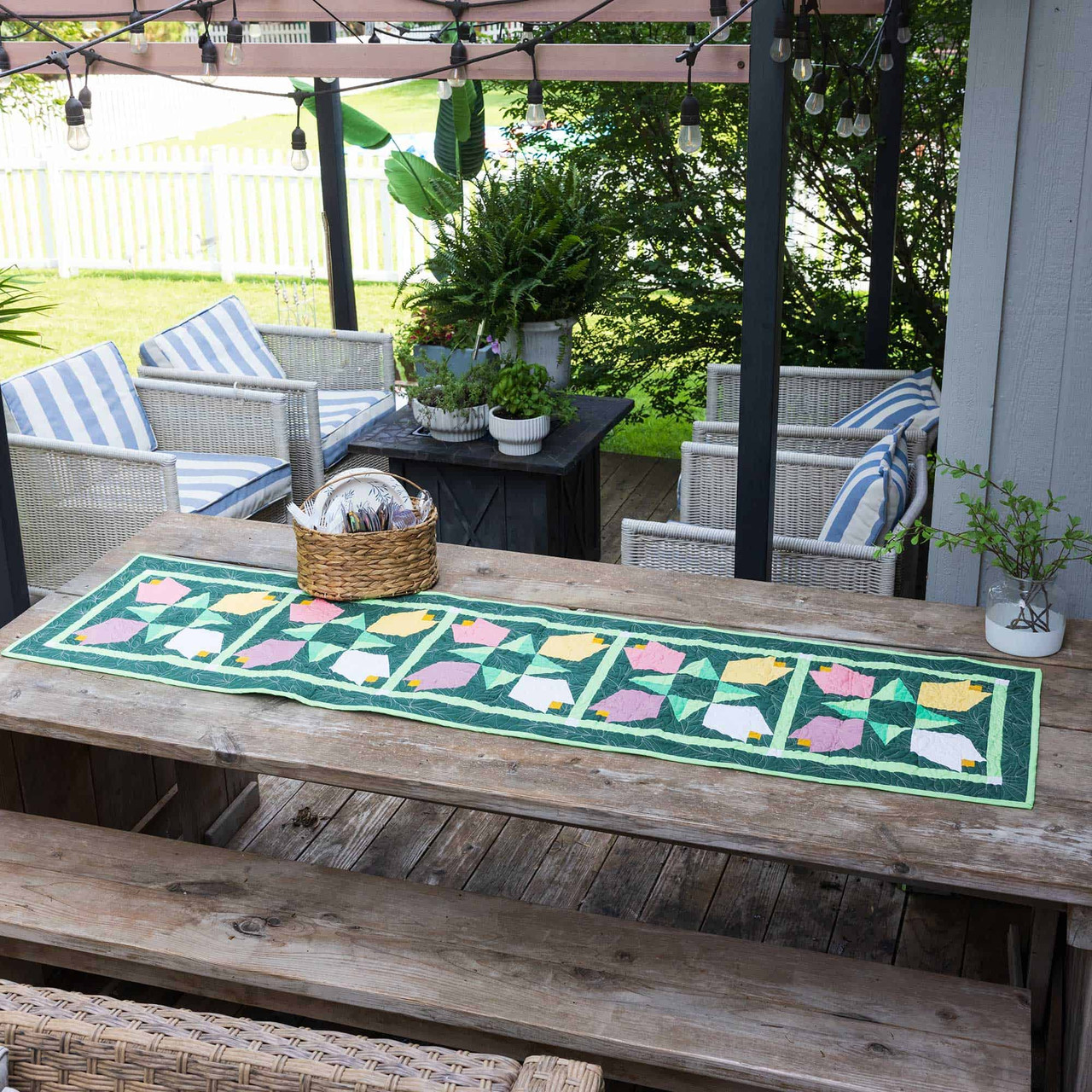GO! Sweet Magnolia Table Runner Pattern