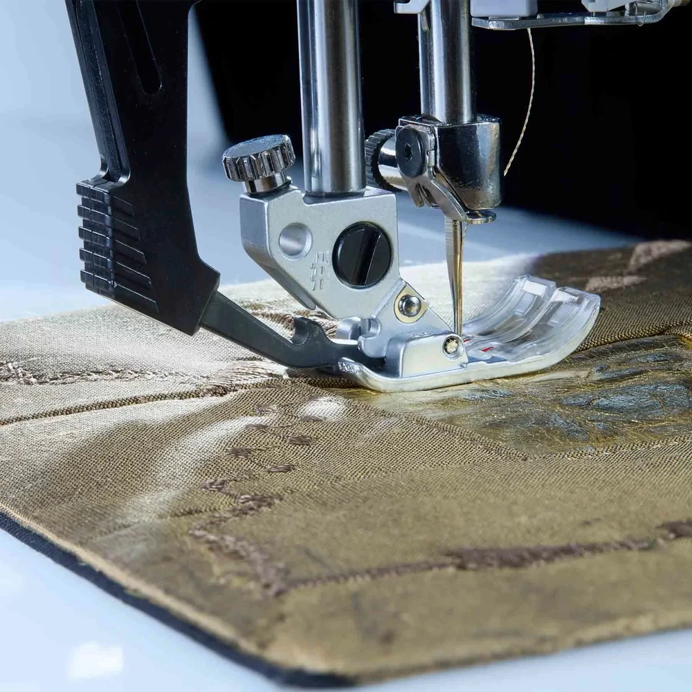pfaff® quilt expression™ 725 sewing machine
