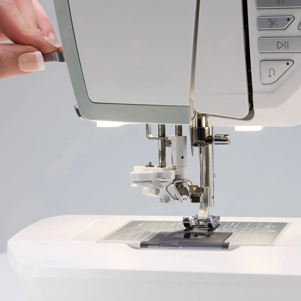 Sewing machine needle and presser foot technical detail - Husqvarna Viking