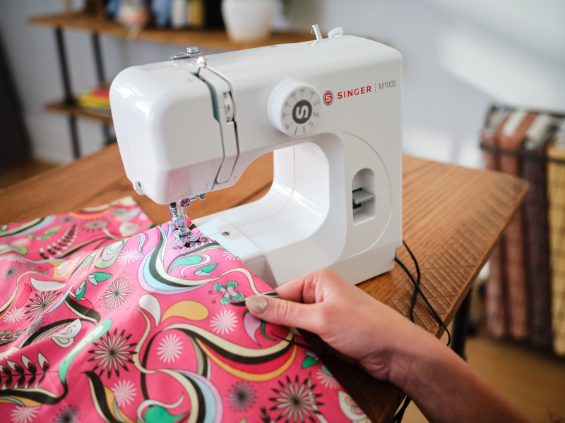 SINGER® M1005 Sewing & Mending Machine