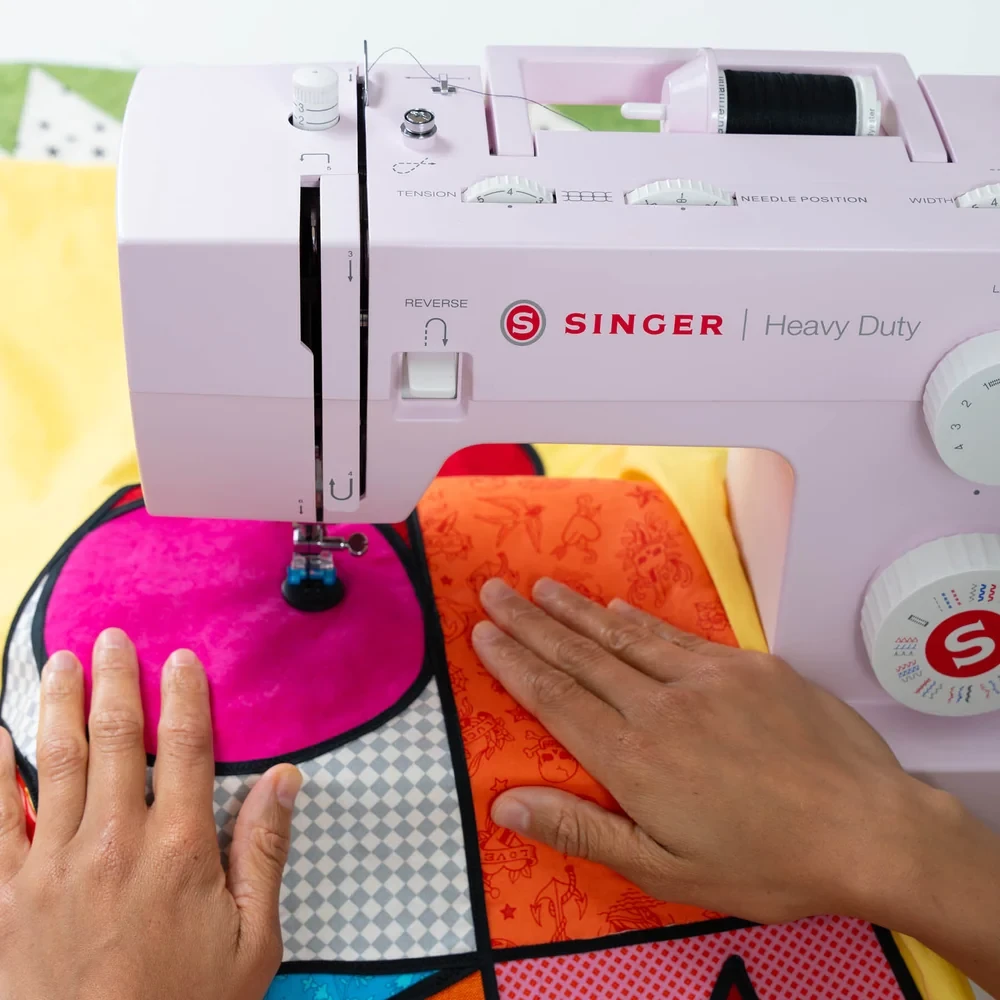 SINGER® Heavy Duty 4452 Rosewater Pink Sewing Machine