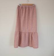 How to sew a simple skirt with a ruffled hem