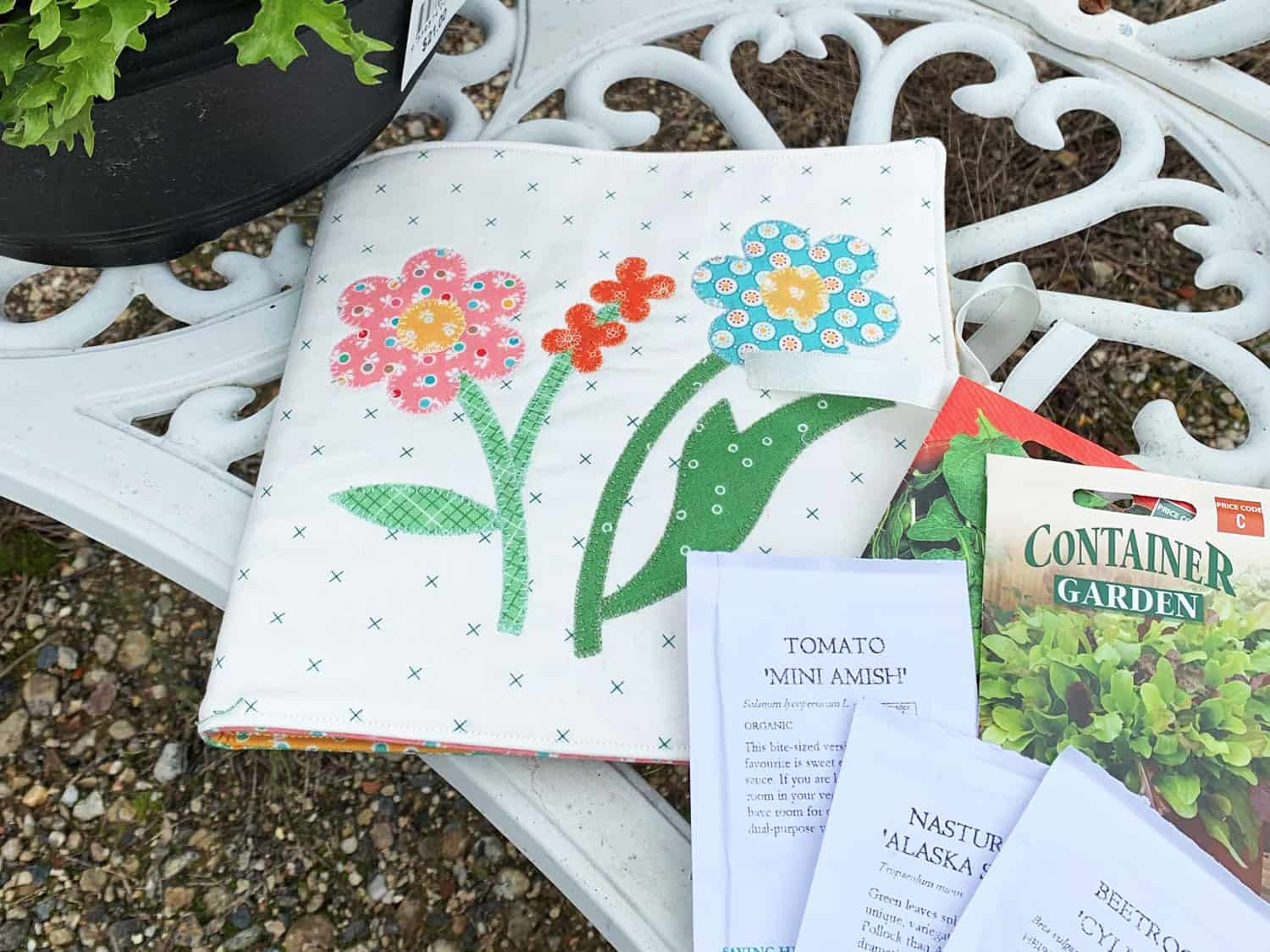 How to Make an Appliqued Seed Keeper