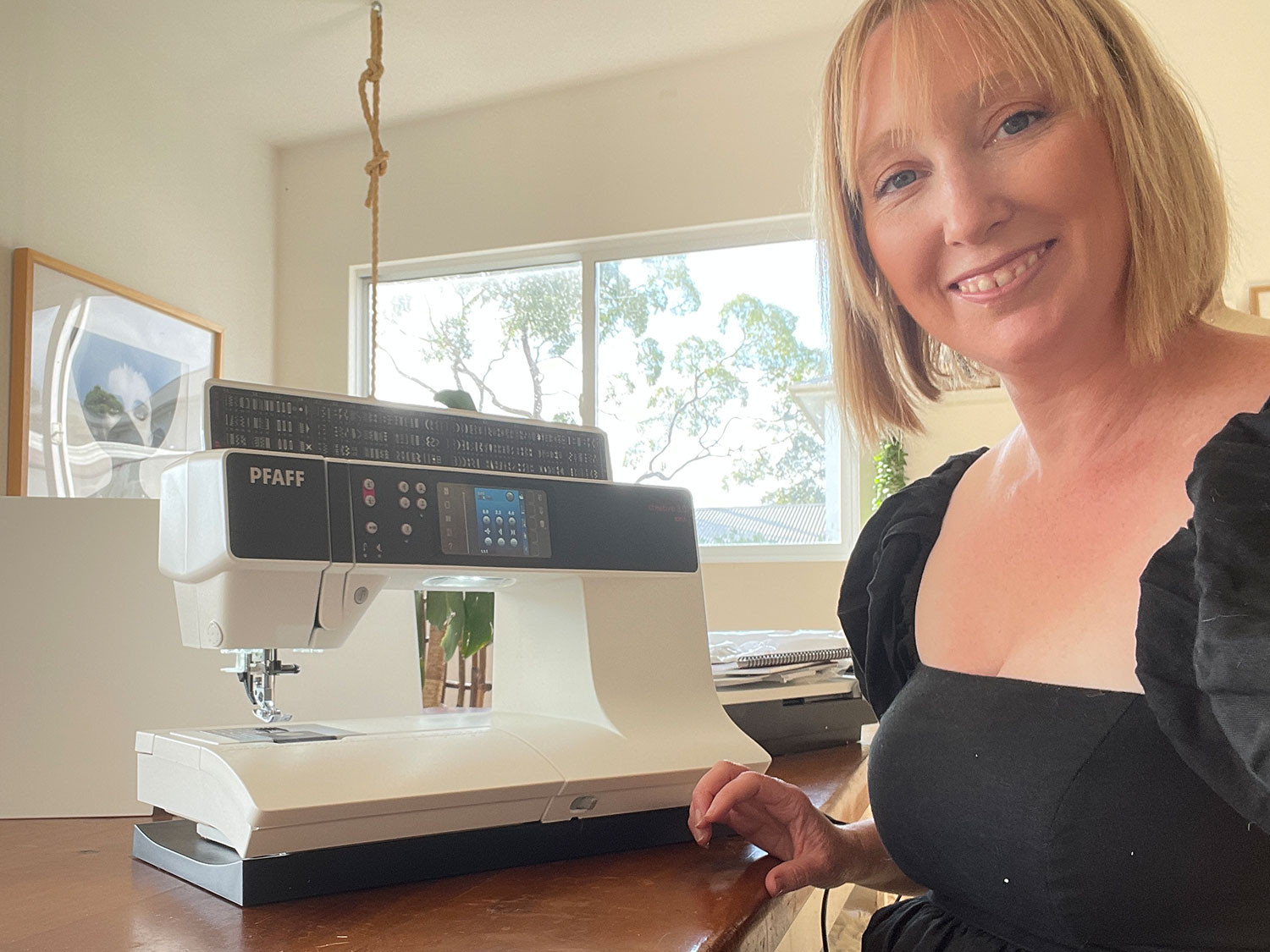 An Intro to the PFAFF creative 3.0 and to me, Julia Mulcair