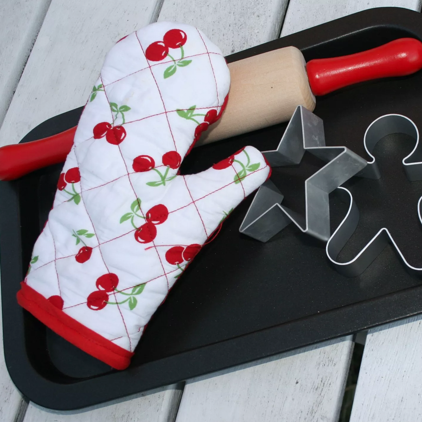 Kids Kitchen Capers Oven Mitt