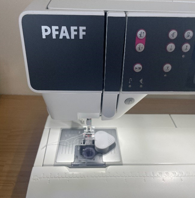 Sewing the Perfect 6mm Seam with the PFAFF Magnetic Seam Guide