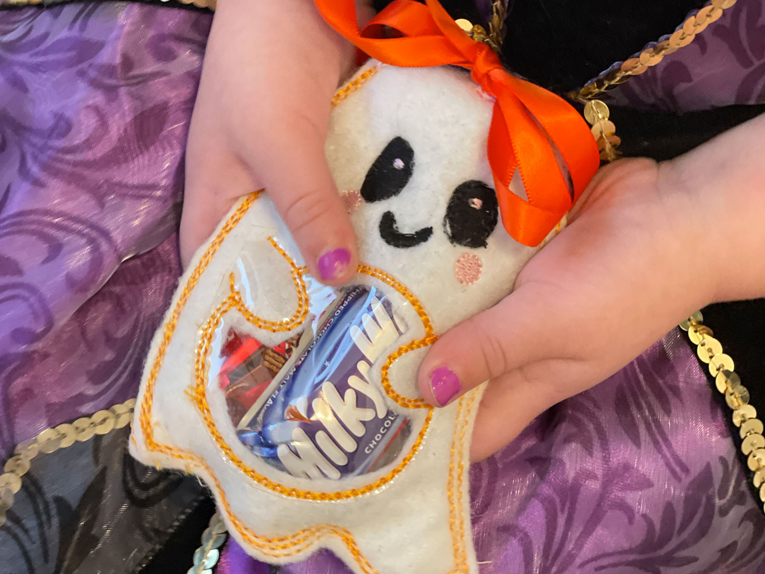 How to make Spooky but Sweet Gift Pouches
