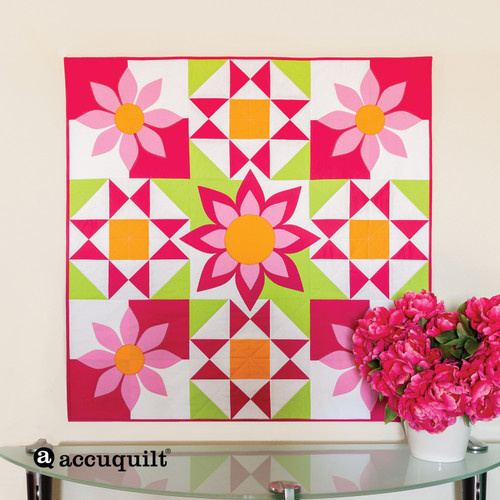 GO! Awesome Blossom Wall Hanging Pattern (lifestyle)