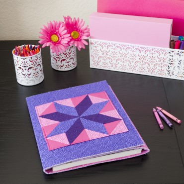 GO! Qube 8" Patchwork Portfolio Pattern Lifestyle