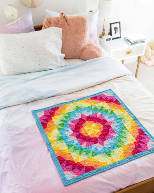 pq11808-go-bursting-forth-throw-quilt_lifestyle_web