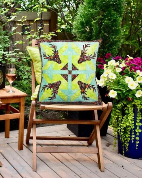 go! oh, deer! pillow pattern