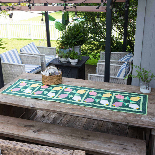 GO! Sweet Magnolia Table Runner Pattern