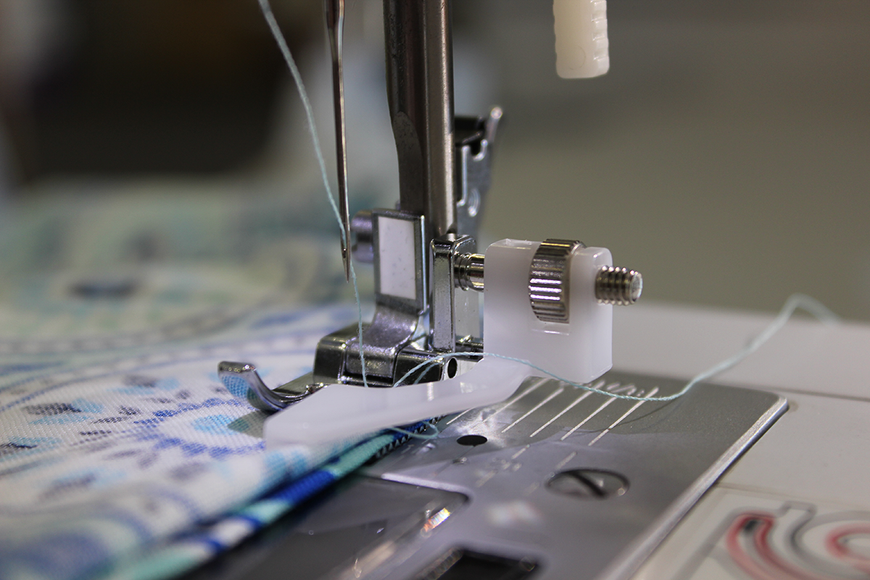 SINGER® Blind Hem Snap-on Presser Foot