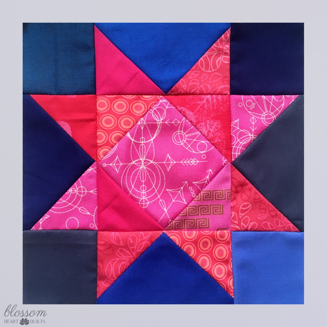 Stellar block of the month #9 - Handi Quilter®