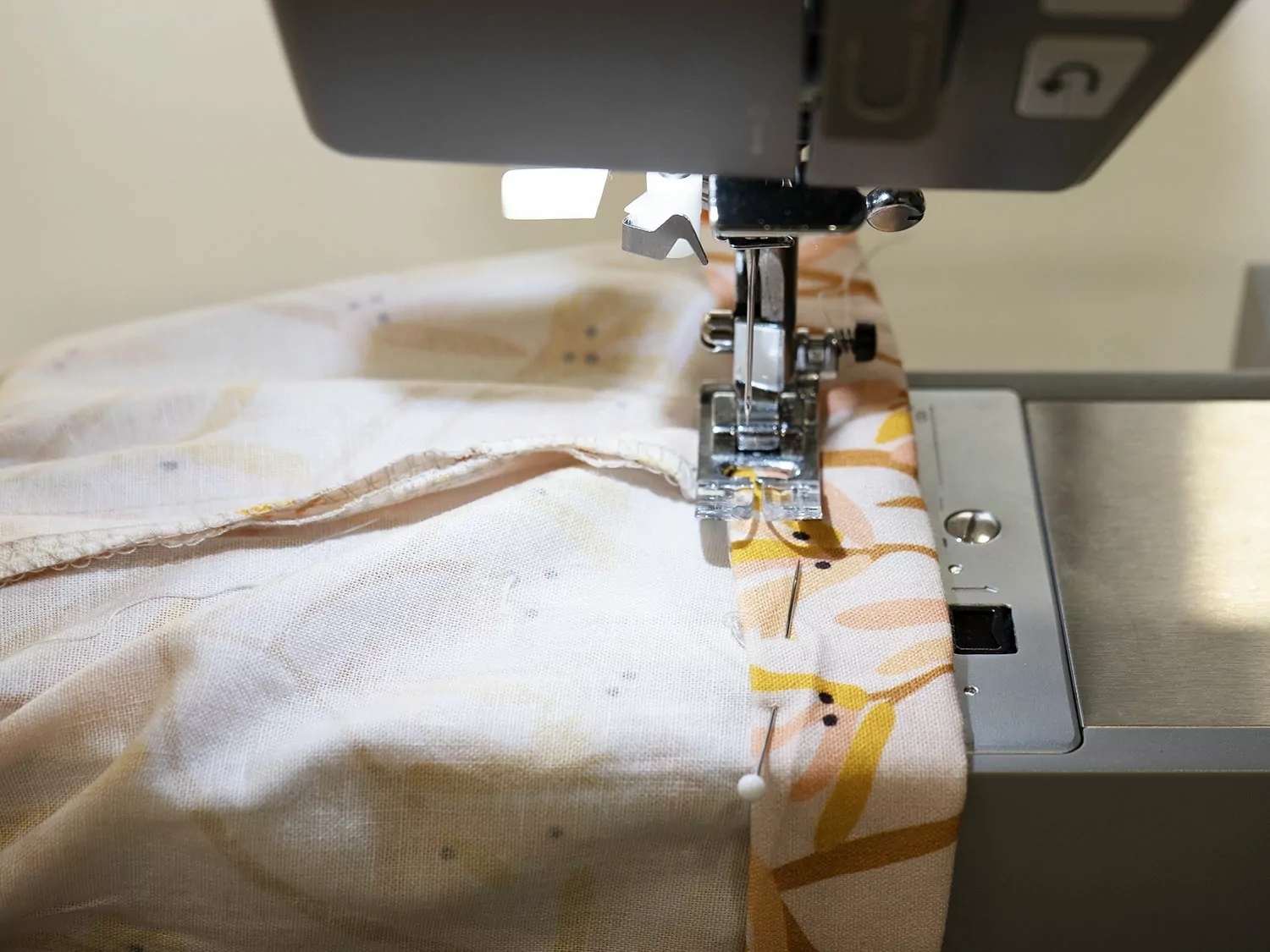 raglan 4 stitching hem down