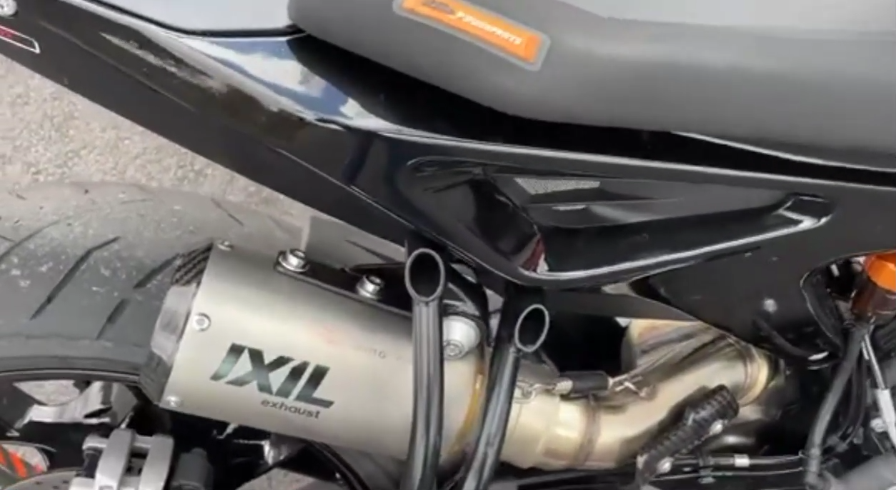 KTM DUKE 790 / 890 DUKE 2018-2025 - IXIL RB XTREM SLIP-ON EXHAUST - CM3279RB