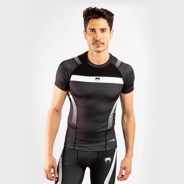 Venum NoGi 3.0 White/Black Rash Guard (S/S) Venum NoGi 3.0 White/Black Rash Guard (S/S)