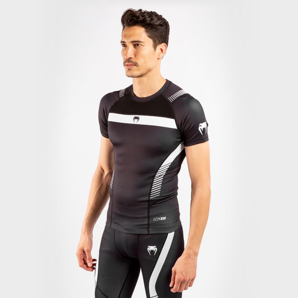 Venum NoGi 3.0 White/Black Rash Guard (S/S) Venum NoGi 3.0 White/Black Rash Guard (S/S)