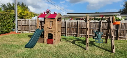Step2 Adventure Lodge Play Center installed by a HandyBuddy expert in Miami, FL · Dec 2025